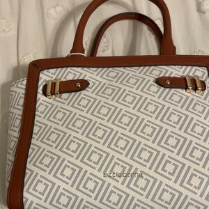 Liz Claiborne White Geometric Tote with Tan Trim